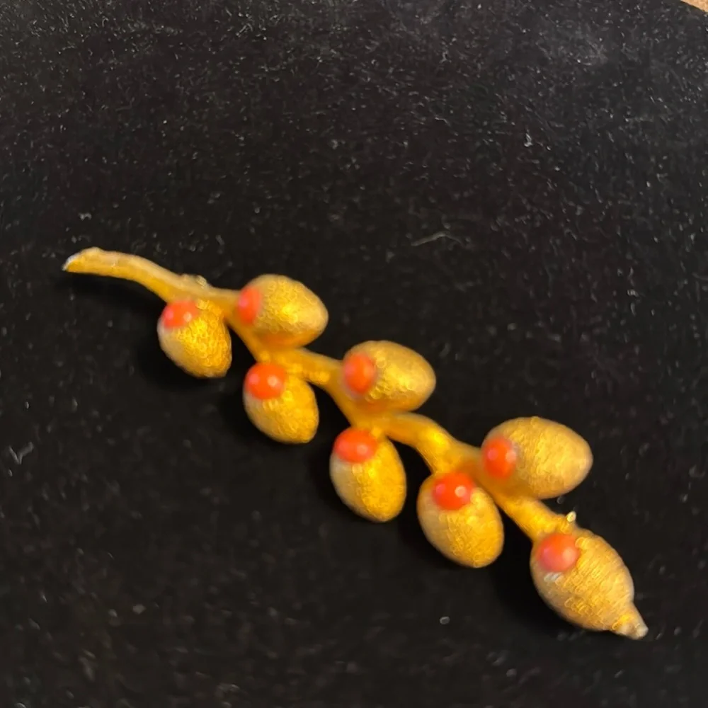 Gorgeous gold tone nugget branch brooch with coral colored beads